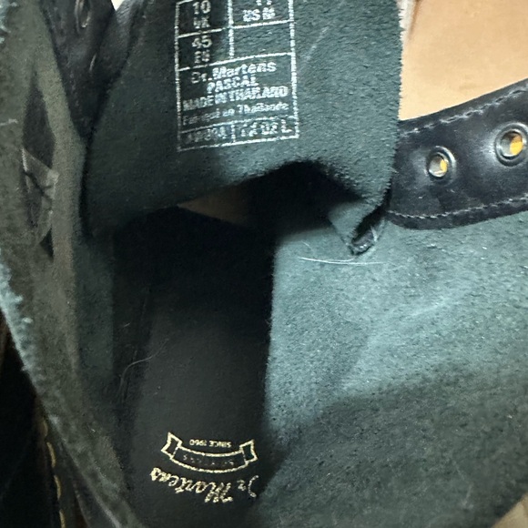 Dr. Marten Boots - Picture 4 of 6